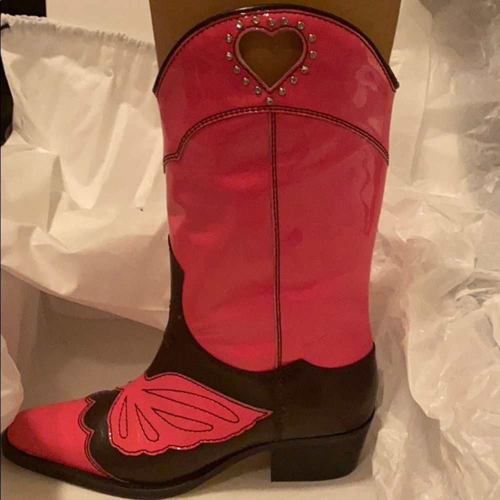 Bright pink Ganni Marlyn cowboy boots. Size 37.